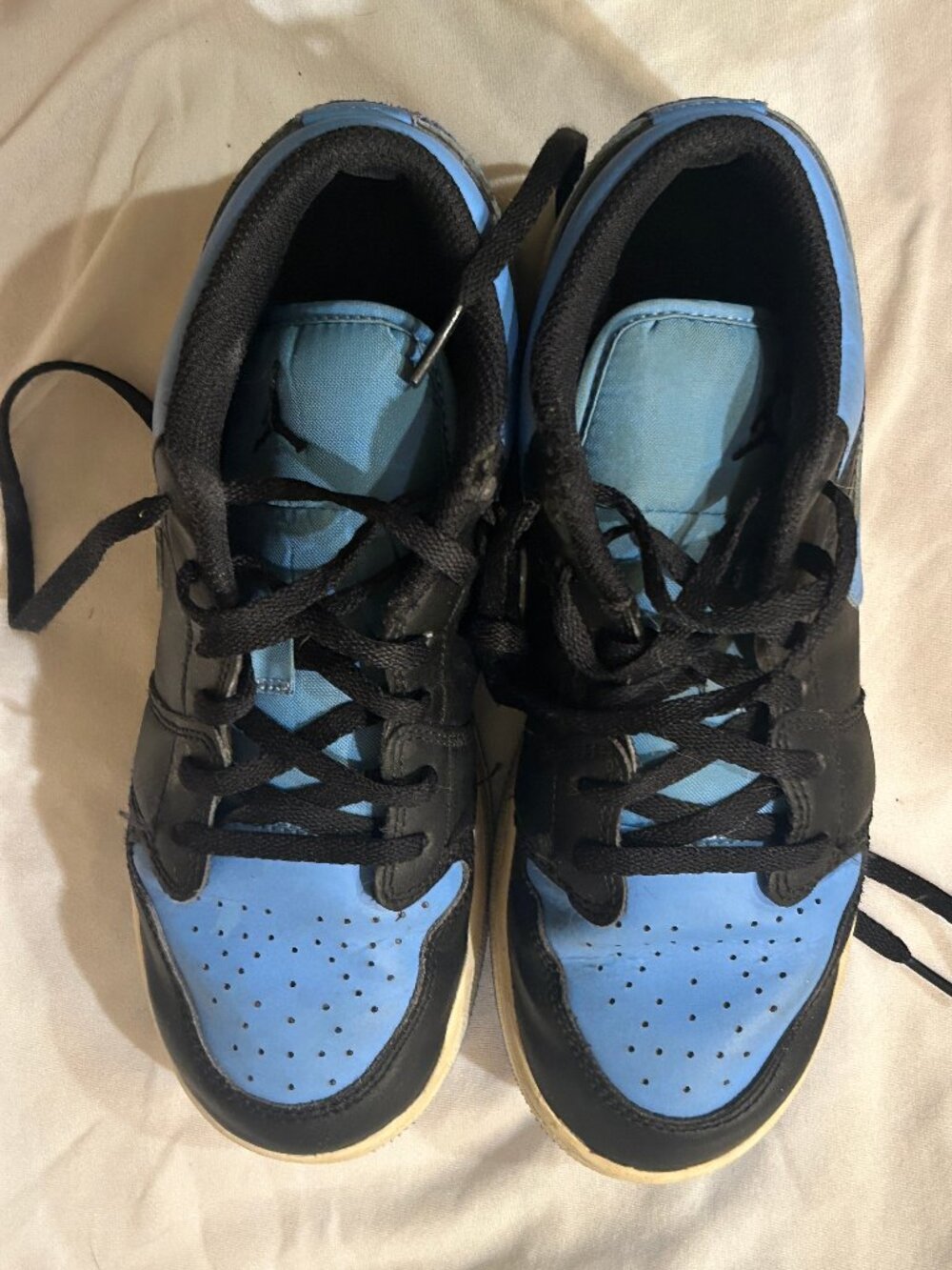 Air Jordan 1 Low "Black University Blue" Sneakers Size 5.5 Youth